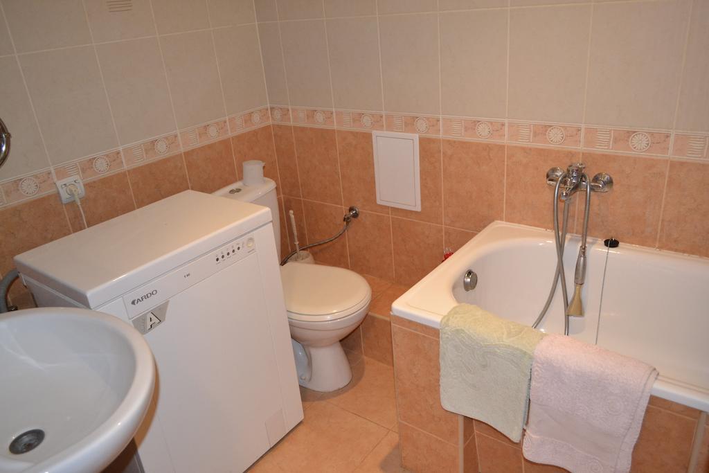 Studio Apartments Kamianets-Podilskyi Quarto foto