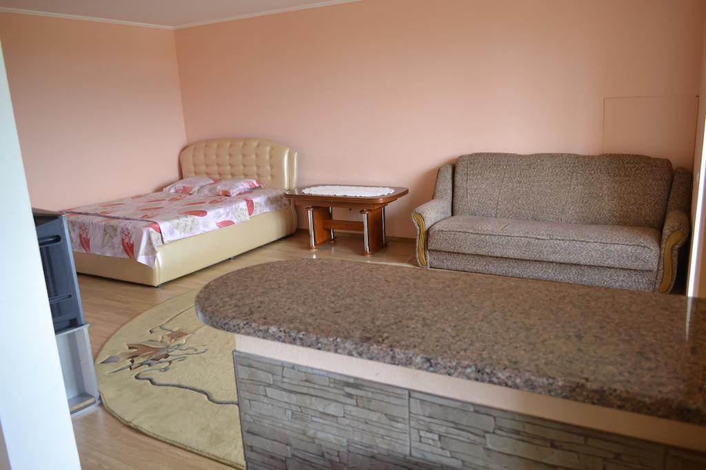 Studio Apartments Kamianets-Podilskyi Quarto foto